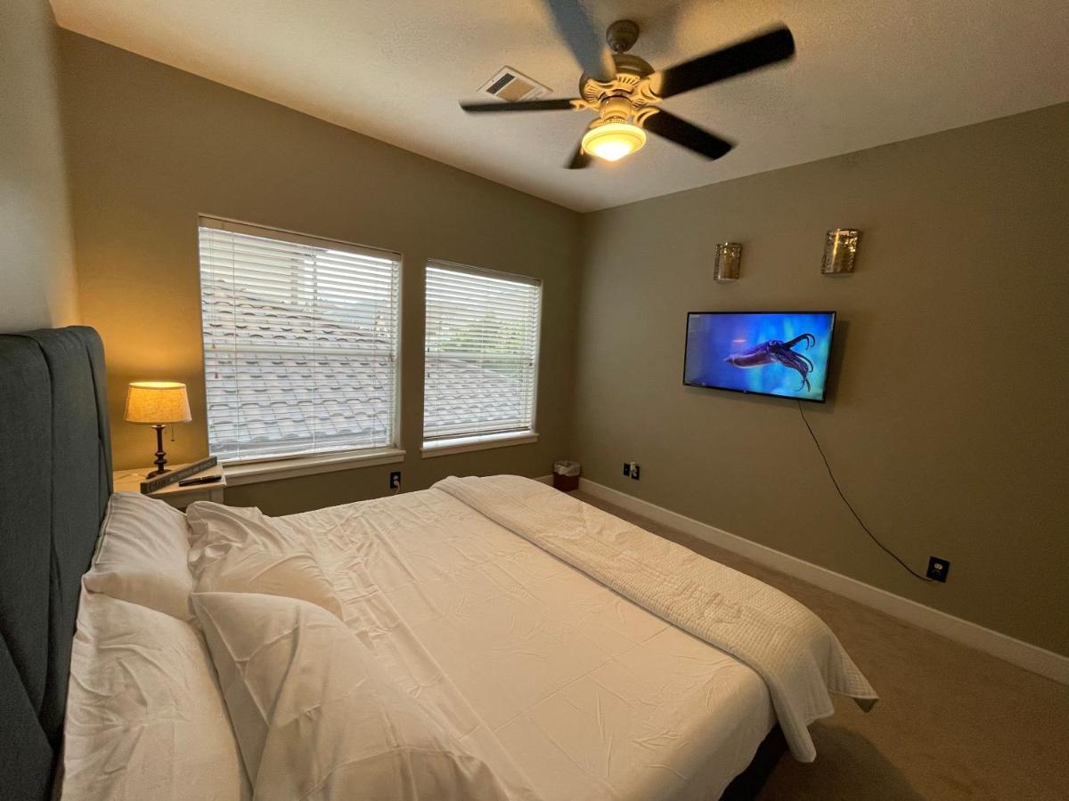 Wanderlust Villa Near Galleria Mall Houston Exterior foto
