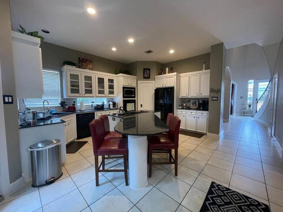 Wanderlust Villa Near Galleria Mall Houston Exterior foto