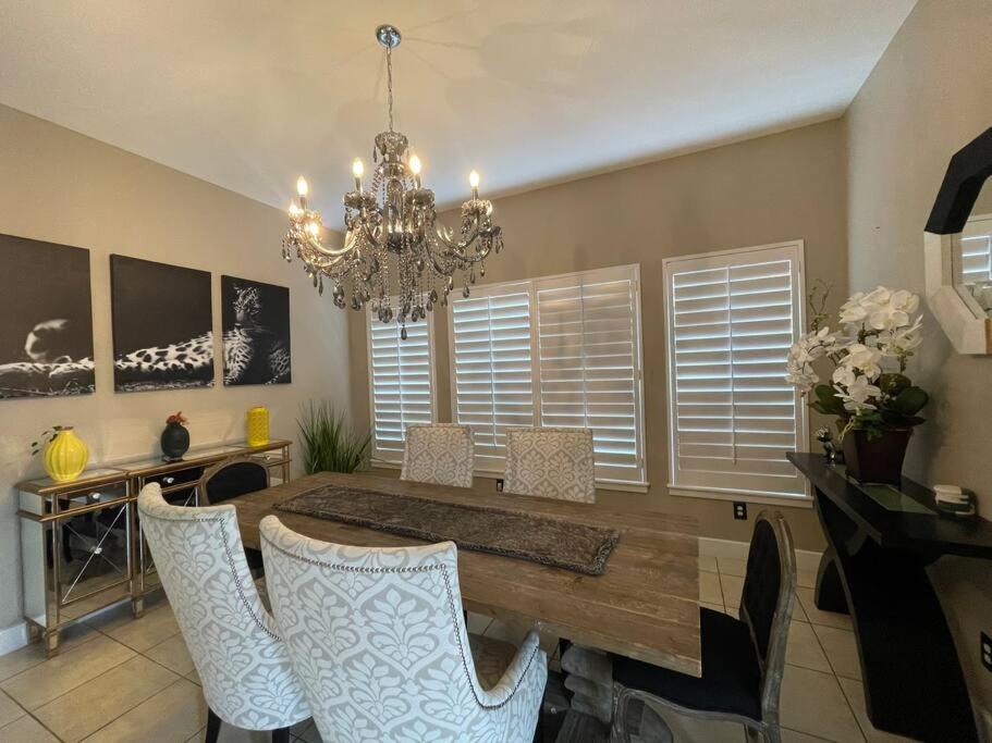 Wanderlust Villa Near Galleria Mall Houston Exterior foto
